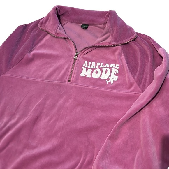 Wild Fable Size L Purple Velour Quarter Zip Graphic Travel Print - Picture 2 of 4
